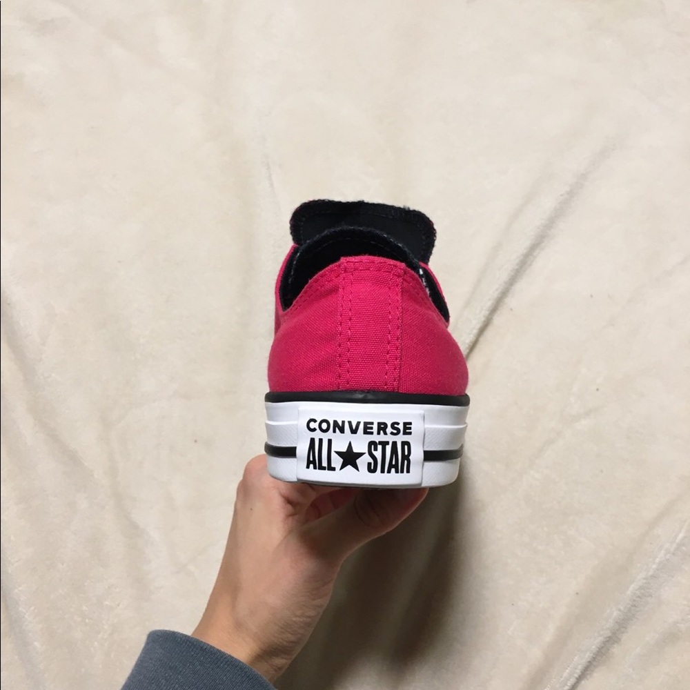 BRAND NEW Hot Pink Converse 💕 - Picture 6 of 8